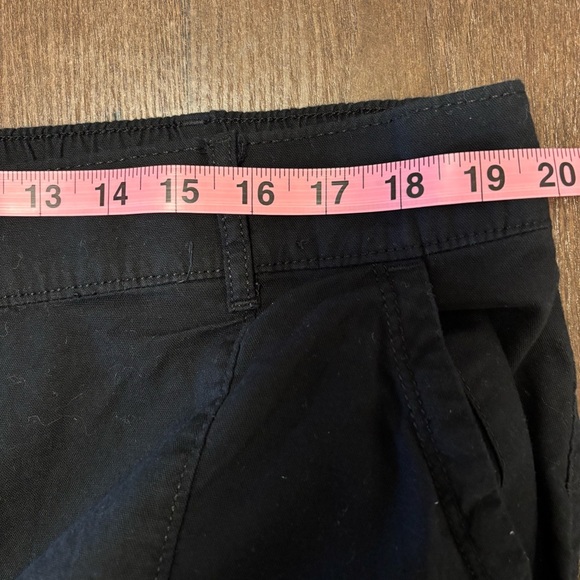 Sonoma Women’s Black Cargo Pants Size 16W - Picture 3 of 13